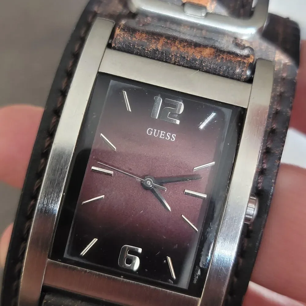 Vintage Guess Mens Watch Gray Case Brown Dial Brown Leather Bund Strap Quartz